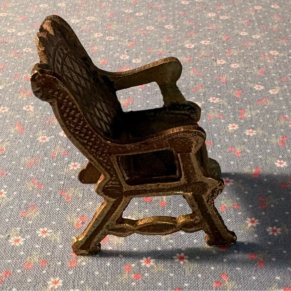 🇨🇦Any 3@$33🇨🇦 Miniature Brass Unique Design Dining Table Chair Maharaja Set. - Picture 7 of 9